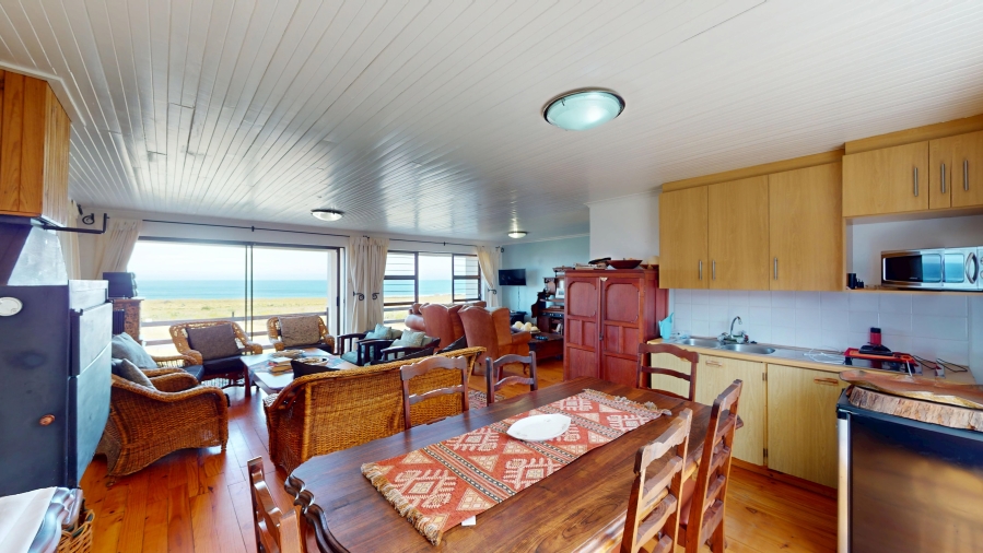 3 Bedroom Property for Sale in Palmiet Western Cape
